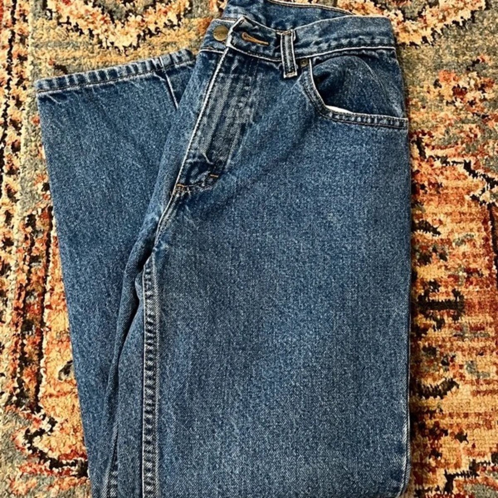 L.L. Bean Men's Straight-Leg Jeans in Dark Blue Denim - Picture 3 of 5